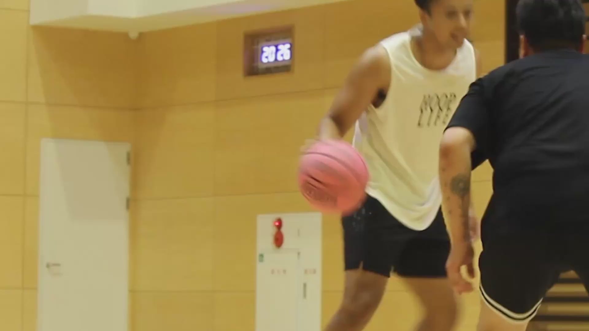 動画を読み込む: HOOP